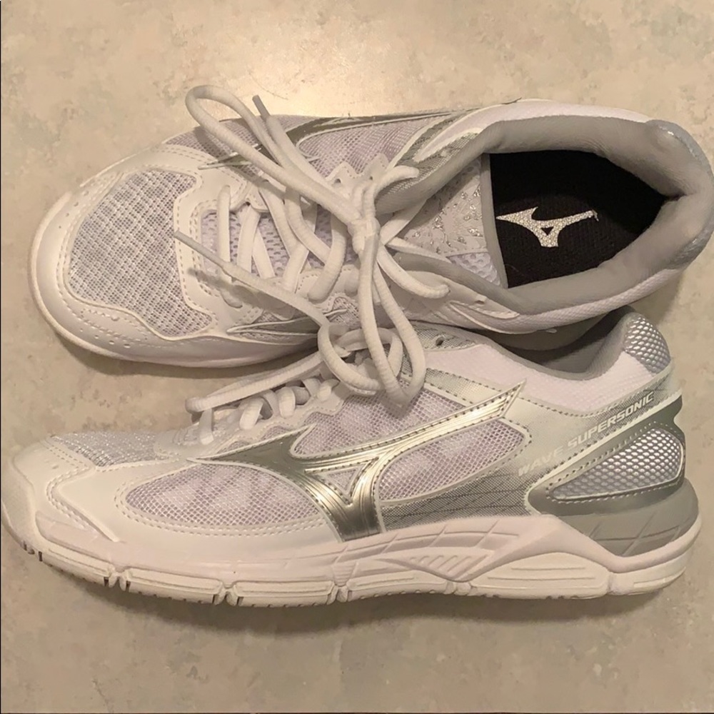 Mizuno Sneakers